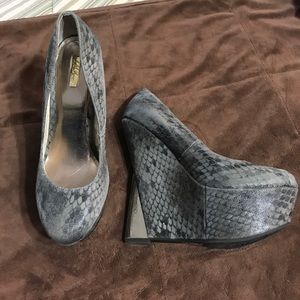 Wild Pair Wedges